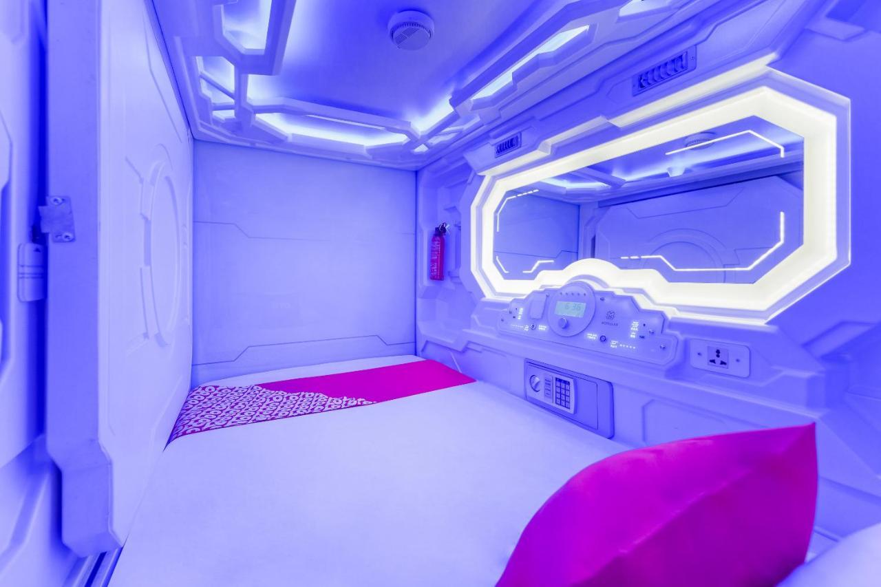 Oyo 89635 Modular Langkawi Capsule Hotel Padang Mat Sirat Exterior photo